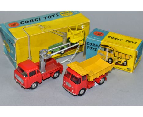 A BOXED CORGI TOYS GIFT SET, No 14, contains FC Jeep Tower Wagon, No 409 but is missing lamp standard and electrician figure,