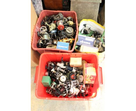 Large quantity of vintage fishing reels - comprising American-type bait casting reels, Allcocks reels, ABU Record, multiplier