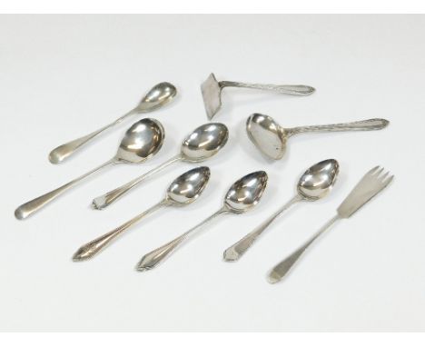 SPOONS ETC. Various silver spoons including a mustard spoon, a baby's pusher set & a silver sardine fork. Approx. 135g. (4.3 