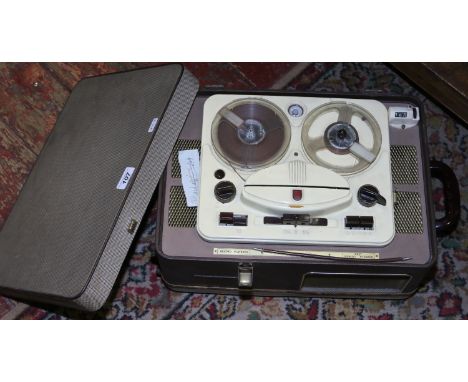 A Philips reel to reel tap recorder.