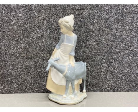 Nao by Lladro ‘Shepherdess with goat’ in good condition