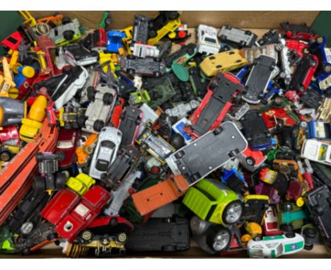 Box containing a large quantity of miscellaneous diecast vehicles, including Corgi etc