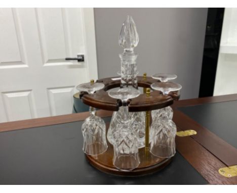 Crystal x5 glass and decanter on stand