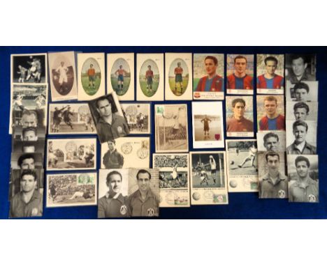 Football cards, Spain, a collection of 35+ postcard size cards, various series including 15 photographic cards showing Spanis