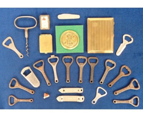 Advertising, Simonds Brewery, a collection of 24 advertising items to comprise horse harness brass rosette, tin vesta case, b