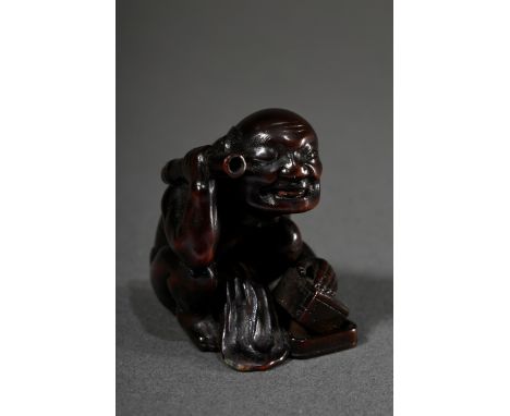 Buchsbaum Netsuke "Erfolgloser Rattenfänger" in feinster Ausführung, Ratte mit eingelegten Hornaugen, sign. Minko und Kakihan