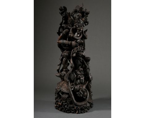 Hinduistische Göttergruppe "Hanuman, Garuda, Kurma und Nagas", meisterhaft detailreiche Schnitzarbeit, Bali um 1900, Holz ges