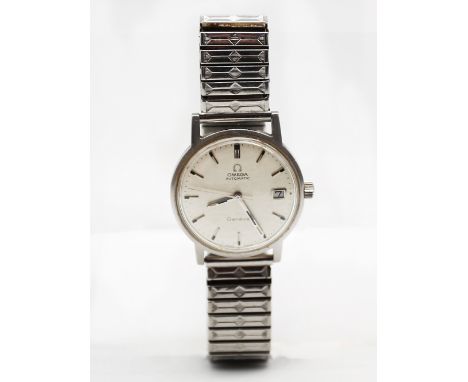 Omega- a gents vintage steel cased automatic wristwatch, comprising a signed textured silvered dial with applied baton marker