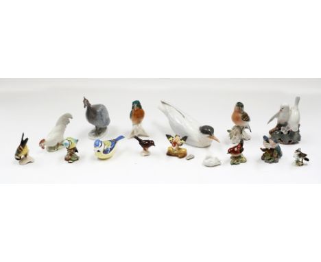 Assorted ceramic birds to include: Copenhagen - Seagull, pattern 827, Guinea Fowl, no 1086, pair of Doves, no 402 and Cockera