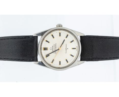 Omega- a gentleman's 1970's automatic chronometer Constellation steel cased wristwatch, comprising a round signed silvered di
