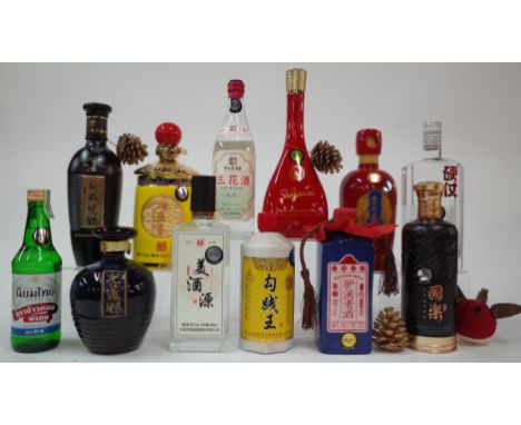 12 BOTTLES BAIJIURed Bull Distillery (30cl); Sanhe Fucheng Brewing Co  (50cl); Meijiuyuan Wine Industry (50cl); Gougan Wang L