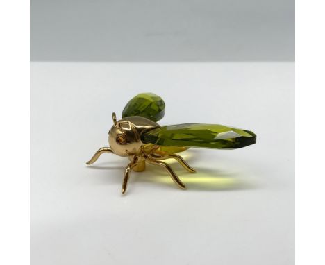 Amazing figure of a sterling silver gold plated 24g akima olive fly magnet that attaches to a lovely acrylic stand. Swarovski