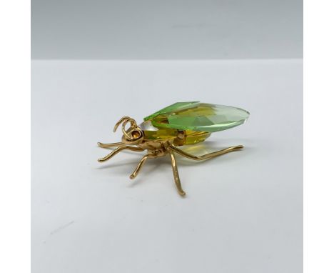 Charming figure of a sterling silver gold plated 24g chrysolite bee magnet that attaches to a lovely acrylic stand. Swarovski