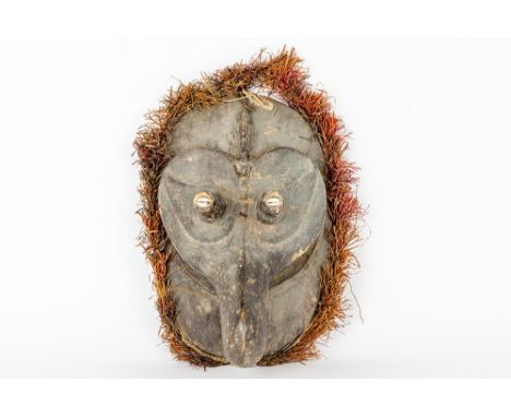 Papua New Guinean Middle Sepik spirit mask collected in the Village of Japandi in wood PAPOEASIE NIEUW - GUINEA  -  MIDDLE SE