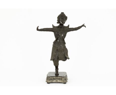 antique Siamese "Dancer" sculpture in bronze  -  on an European wooden baseAntieke Thaise sculptuur in brons : "Danser" - op 