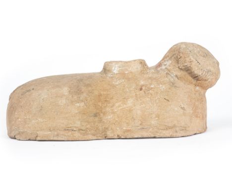 Chinese Han period tomb oil lamp in the shape of a buck in earthenwareCHINA  -  HAN - DYNASTIE (206 voor - 220 na Christus) g