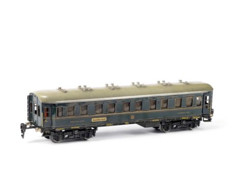 MÄRKLIN 0 gauge bogie Voiture-Lits Sleeping car, circa 1937Finished in blue livery with gold lining and grey roof, gold lette