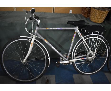 A Carrera Gemini Classic Touring 21" Frame Bike 