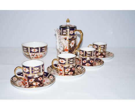 Royal Crown Derby 2451 Imari pattern lidded chocolate pot with silver rim (hallmarked for London 1912) and sucrier, with four