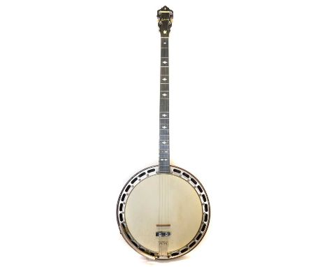 Ludwig Kenmore banjo in case Ludwig Kenmore four string plectrum banjo, of walnut construction with pearl inlaid ebony finger