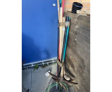 A quantity of tools COLLECT ONLY