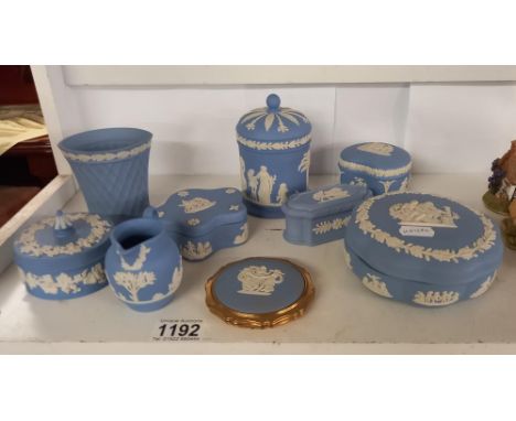 A good lot of Wedgwood blue Japerware including Stratton compact All pieces in good condition