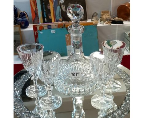 A ships decanter &amp; 4 glasses
