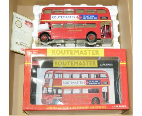 Sun Star a boxed 1/24 scale 2901 RM8-VLT 8 The Original Routemaster. Conditions generally appear Excellent to Near Mint in ge