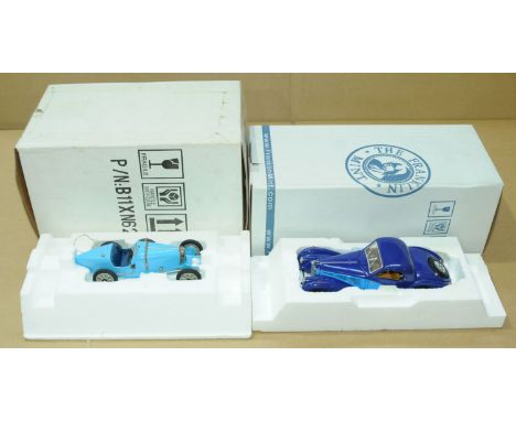Franklin Mint - a boxed pair of Bugatti comprising of B11XN62 1924 Bugatti Type 35 and B11E243 1936 Bugatti Type 57SC. Condit
