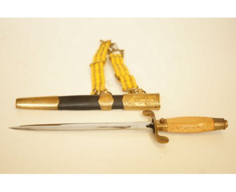 Dagger &amp; scabbard 