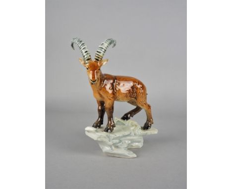 Porzellanfigur SteinbockMarke Goebel. Guter Zustand, intakt. H. 20cm.