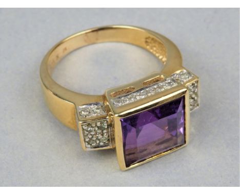 9kt Gold Amethyst Ring mit kl. Diamant Splittern375/000 GG, 6,5g Gesamtgewicht, Ø innen ca. 18mm