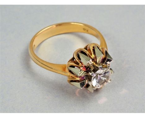 Damenring, 18kt. Goldzentral mit großem Edelstein, wohl weißer Spinell ca. 0.7ct. Ring wurde getragen, hat feine Gebrauchsspu