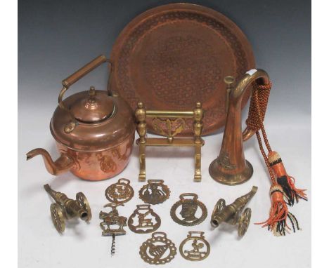 Various metalwares to include a pair of brass desk cannons, a copper and brass bugle with artillery badge and tassels, togeth