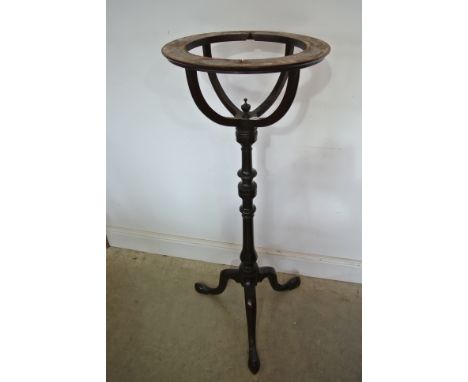 A Georgian mahogany globe stand - Height 117cm