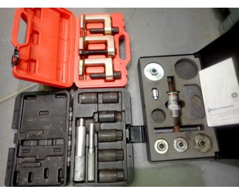 Ball joint splitter and locking nut removal kit. Not available for in-house P&amp;P 