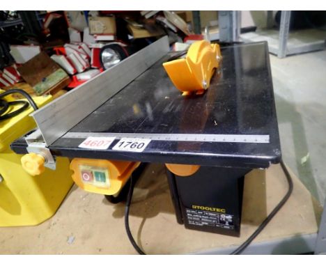 Tooltec 200mm 600W table saw. All electrical items in this lot have been PAT tested for safety and have passed. This does not