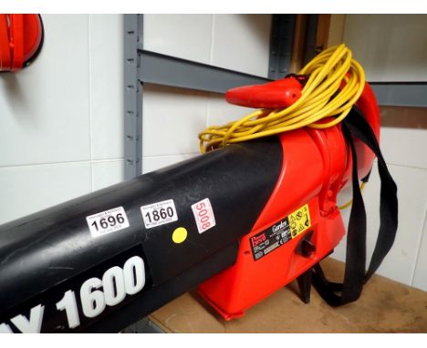 Power Devil Fairway 1600W shredder/blower. All electrical items in this lot have been PAT tested for safety and have passed. 