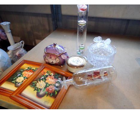 Mixed collectables including an Ardleigh music box playing 'Wind beneath my wings'. Not available for in-house P&amp;P 