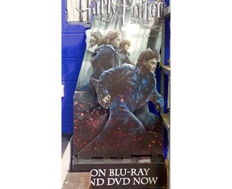 Harry Potter &amp; The Deathly Hallows promotional 3D effect display, H: 176 cm. Not available for in-house P&amp;P 