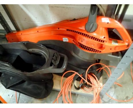 Flymo electric plug in 1800w garden vac blower. All electrical items in this lot have been PAT tested for safety and have pas