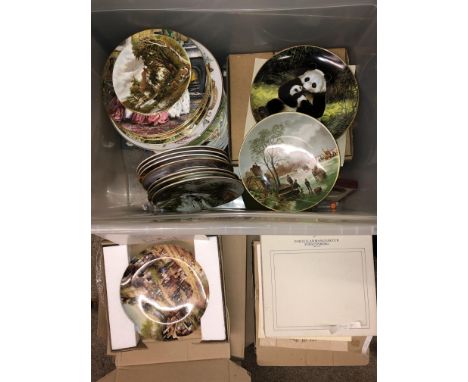 GOOD SELECTION OF VARIOUS BONE CHINA LIMITED EDITION PLATES - POOLE, ROYAL DOULTON, SPODE