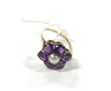 9ct gold Amethyst and Pearl set ring. 