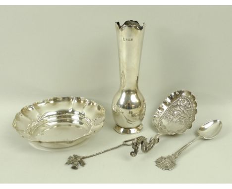 A Dutch silver caddy spoon with figural bowl, with cast serpent handle, marks circa 1902, a silver bon bon with rose petal ri