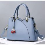 Elevate Your Look With The Trendy Fashion Handbag! Designed For The Modern, Stylish Woman - B...