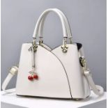 Elevate Your Look With The Trendy Fashion Handbag! Designed For The Modern, Stylish Woman - White