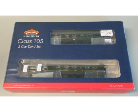 Bachman Branch-line model railways class 1052 CAR DMU set in original box scale 1:76/OO.  (B.P. 21% + VAT) 