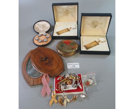 Box of oddments to include; a souvenir Jerusalem folding hand mirror, gentleman's stud set, lady's compact, Orient Express gi