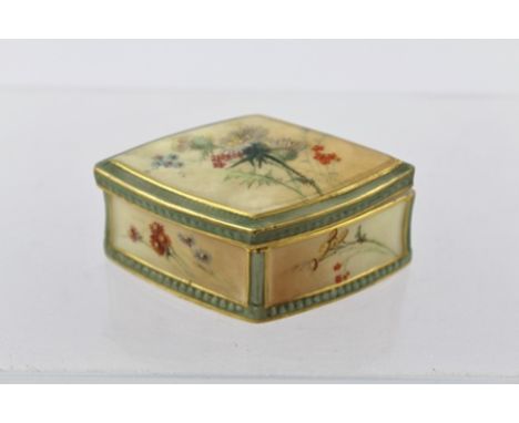 A ROYAL WORCESTER PORCELAIN DIAMOND SHAPE TRINKET BOX with cover, hand painted thistle and flower decoration, factory date co