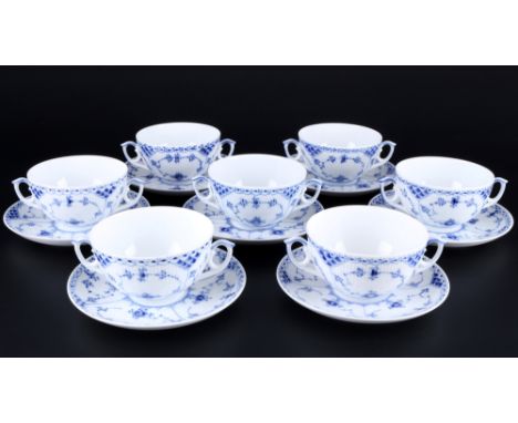 Royal Copenhagen Musselmalet 7 Suppentassen, soup cups with saucers,Porzellan, Dänemark, mit grüner Firmenmarke und blauen We